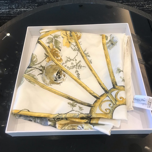 Rare vintage Dior Scarve - Picture 4 of 8